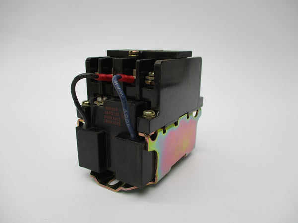 ALLEN BRADLEY 700-NM200A1 SER. E 110/120V (BK/YL) NSMP
