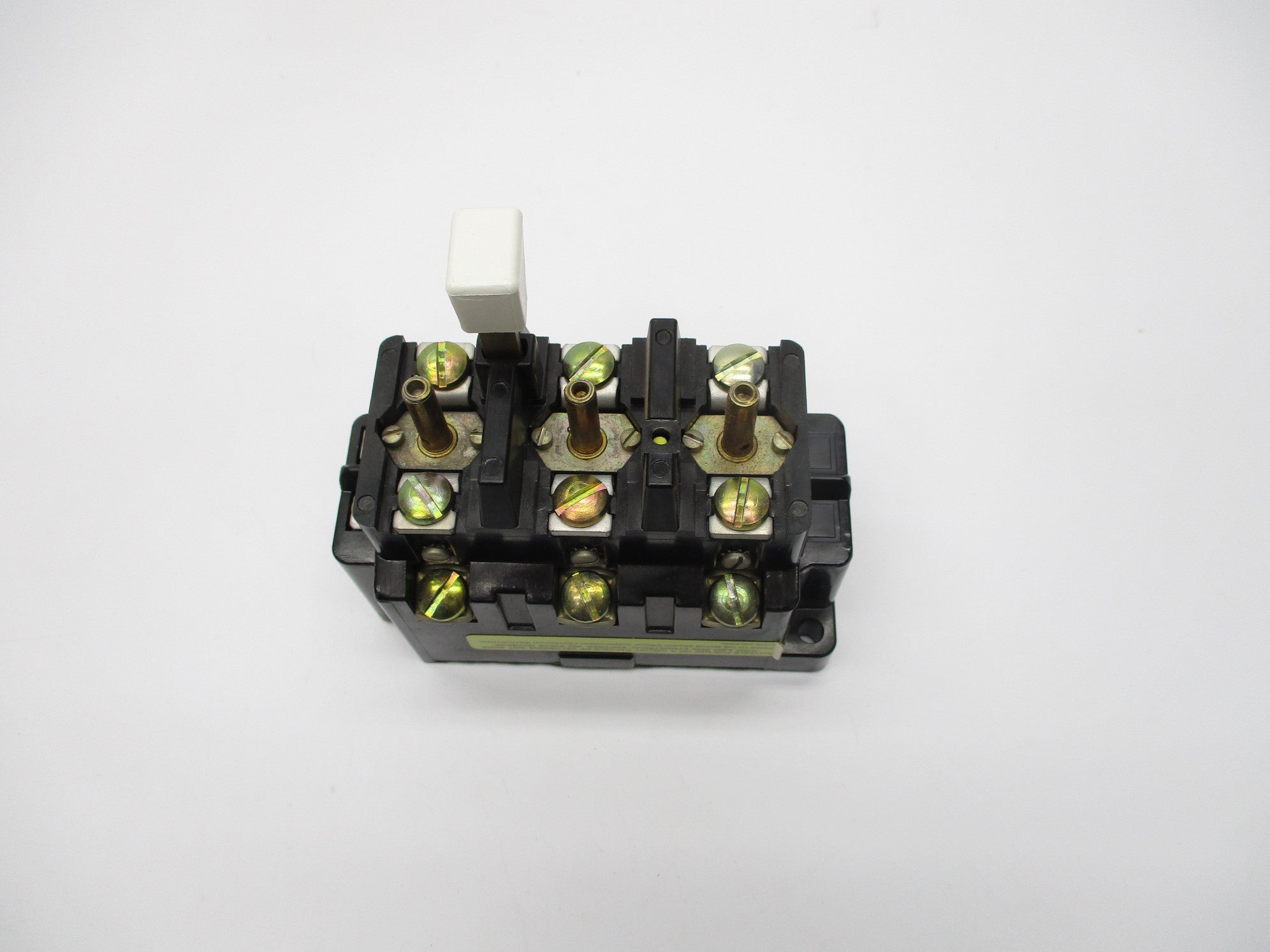 INDUSTRIAL SPARE PART 815-BOV16 SER. K 600VAC (BK/YL) NSMP
