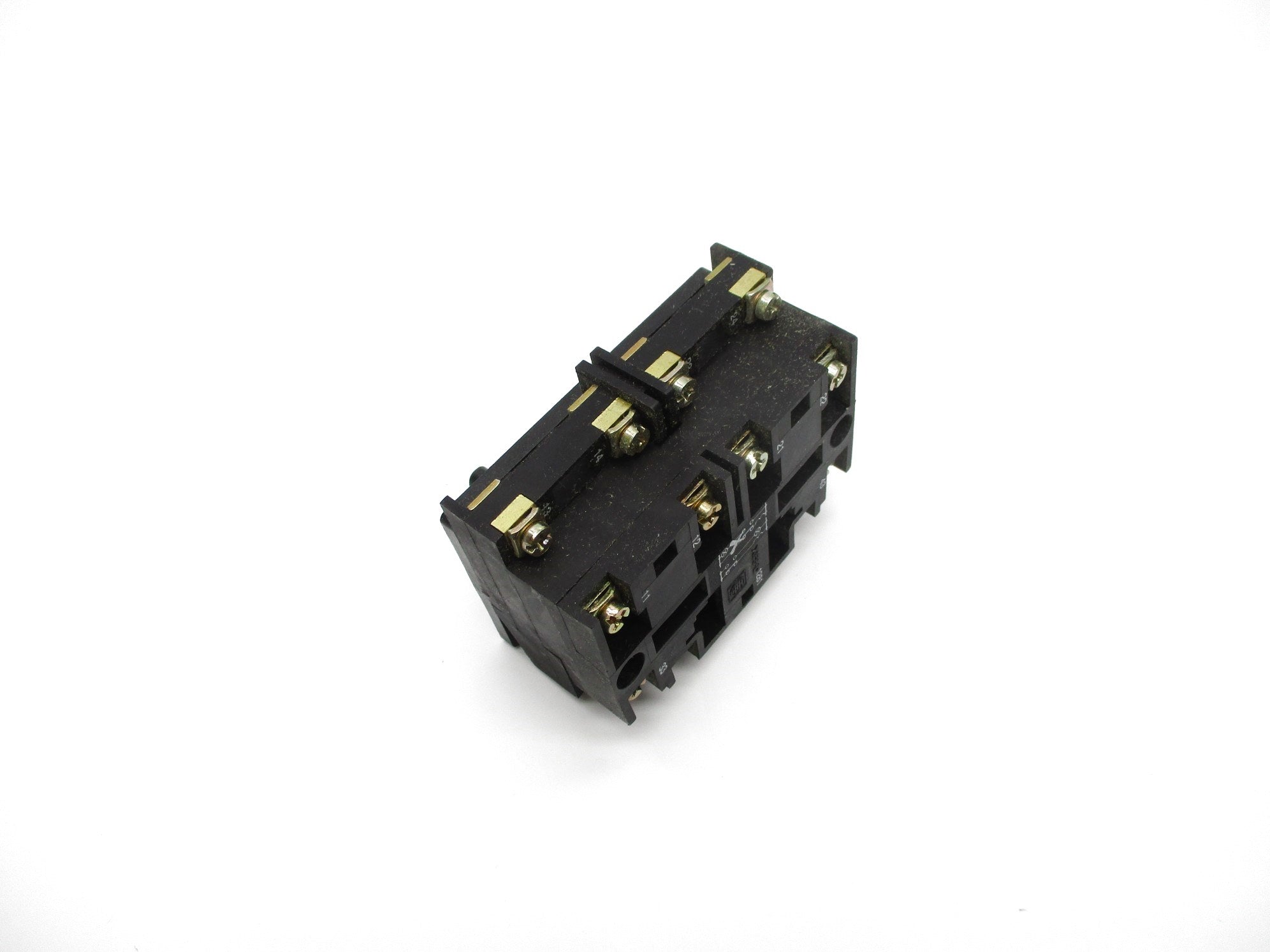TELEMECANIQUE XES-D1281 600V 10A NSNP