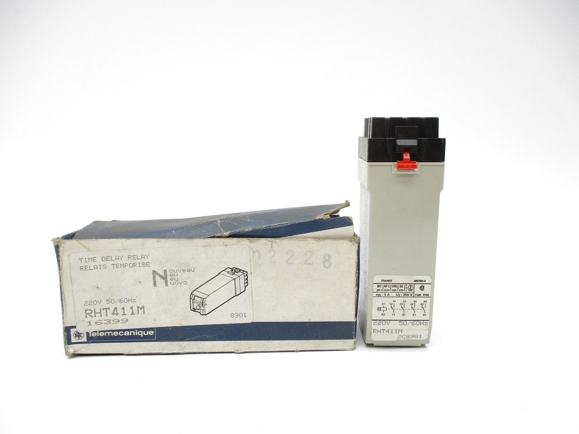 TELEMECANIQUE RHT411M 220V NSMP