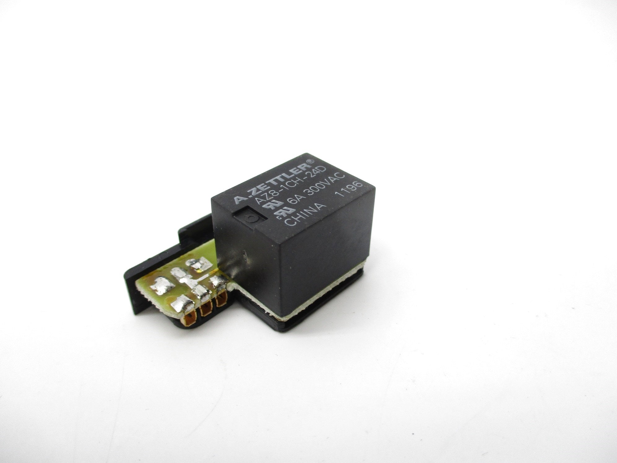 ALLEN BRADLEY 8-590 SER. B 240VAC 1A (GY/BL) NSMP