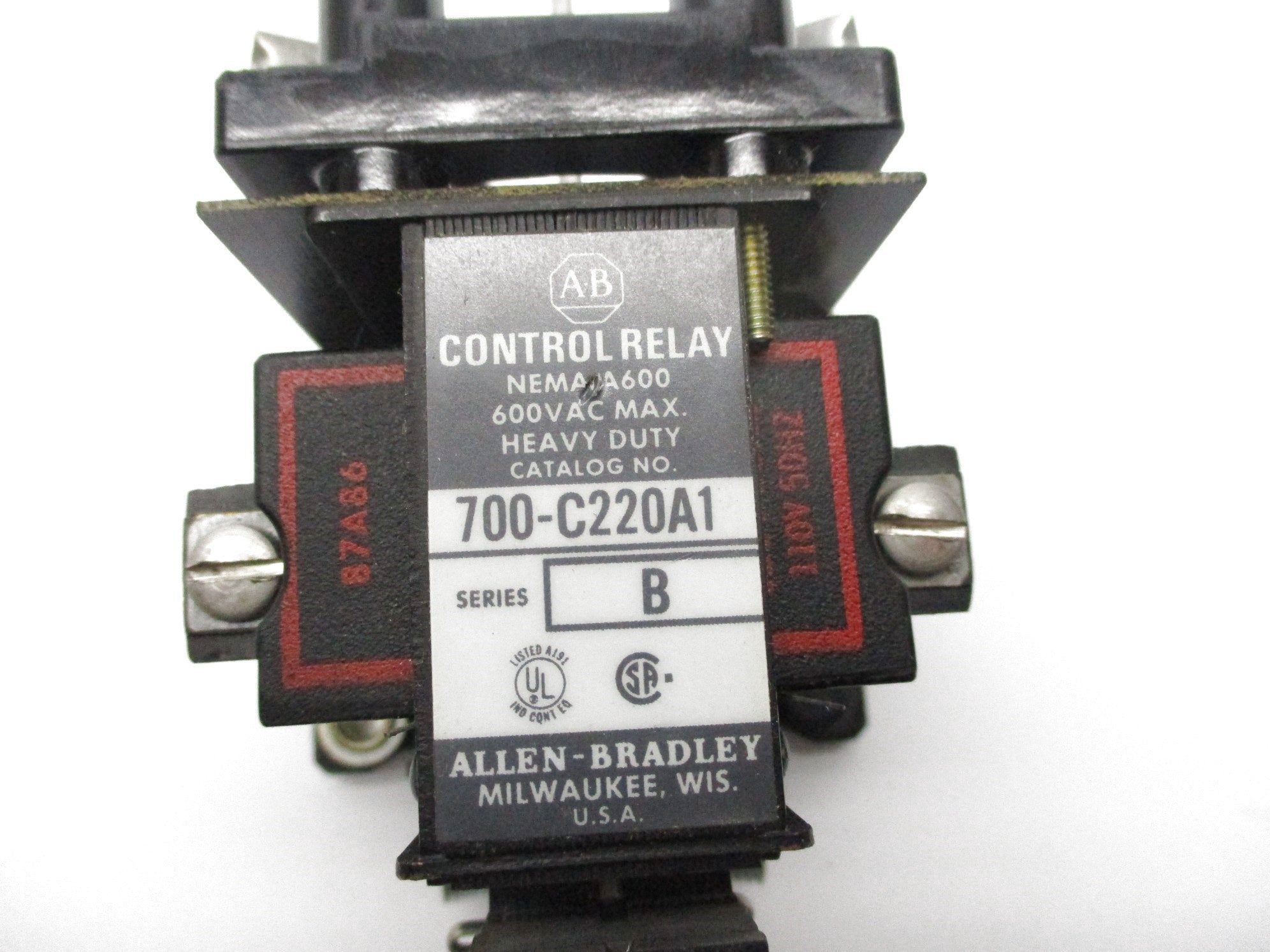 ALLEN BRADLEY 700-C220A1 SER. B 110V NSNP