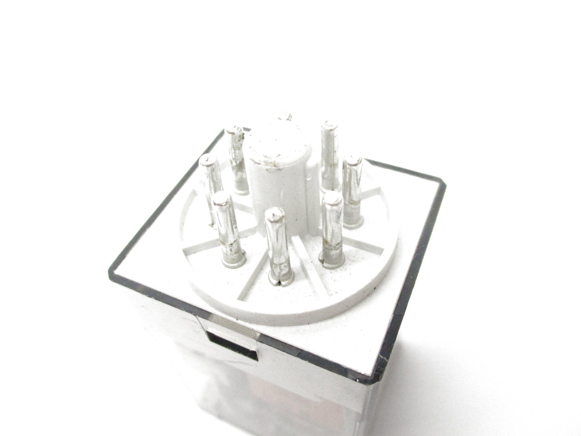 INDUSTRIAL SPARE PART 700-HA33A2 SER. D 240VAC 10A UNMP