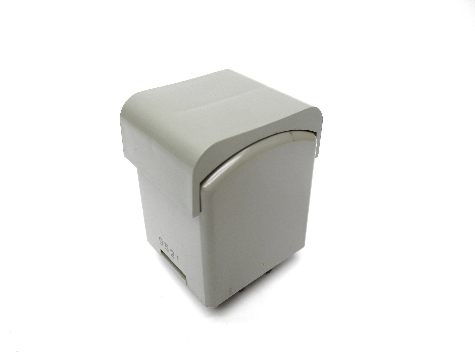 INDUSTRIAL SPARE PART 8-485 SER. B 5A 120VAC (BL/YL) NSMP
