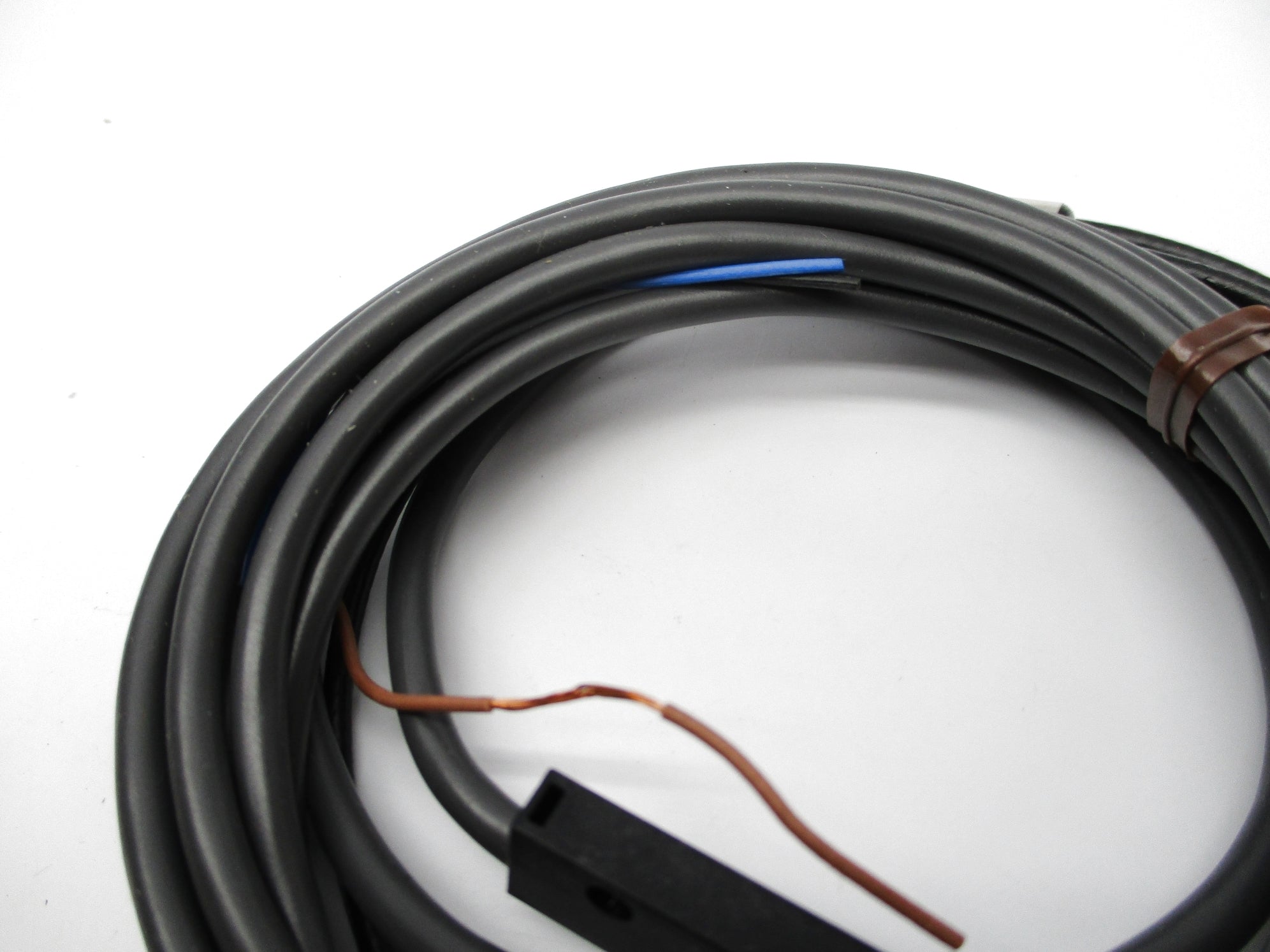 OMRON E2EC-C2R5C1 5-24VDC NSNP