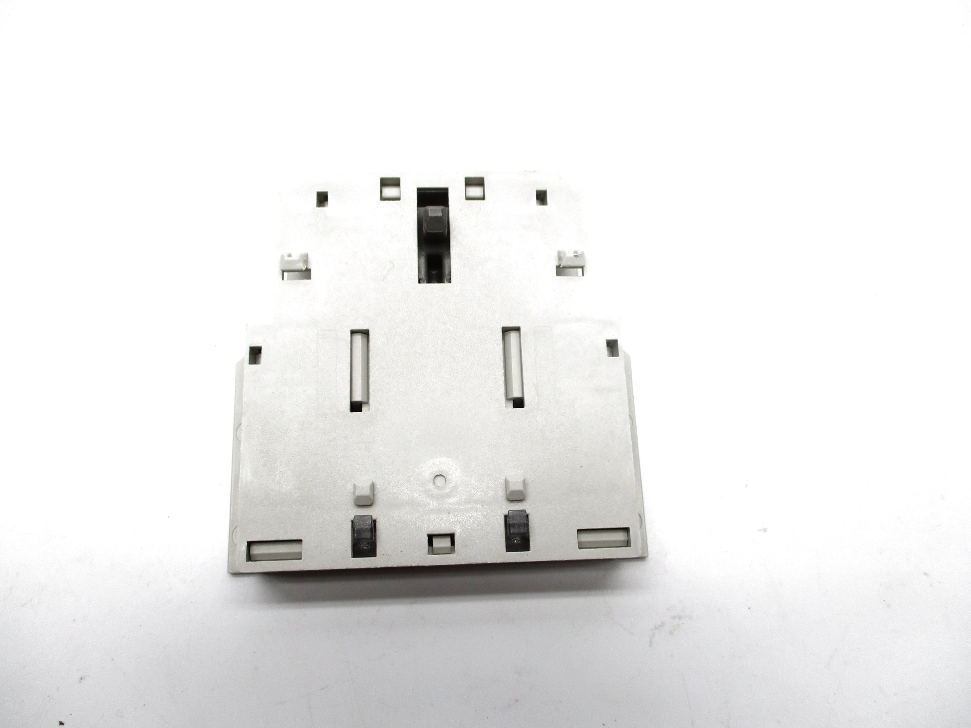 CERUS MRC(D)-18 (AS PICTURED) 240/690VAC NSNP