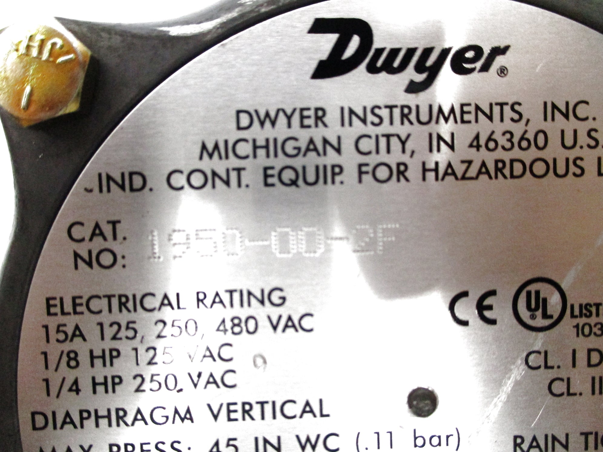 DWYER 1950-00-2F 480VAC 15A 10PSI NSNP