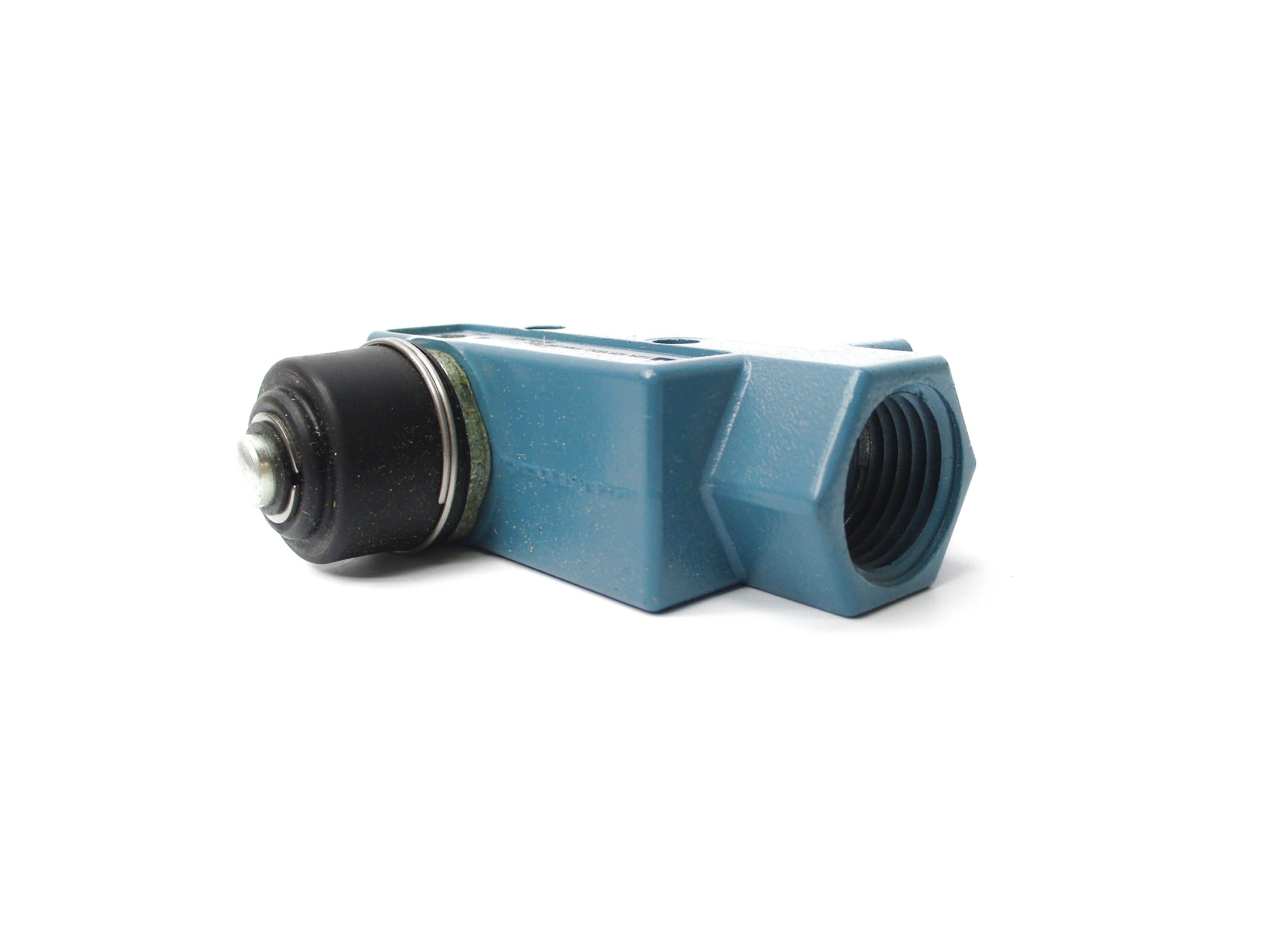 MICRO SWITCH BZV6-2RN (AS PICTURED) NSNP