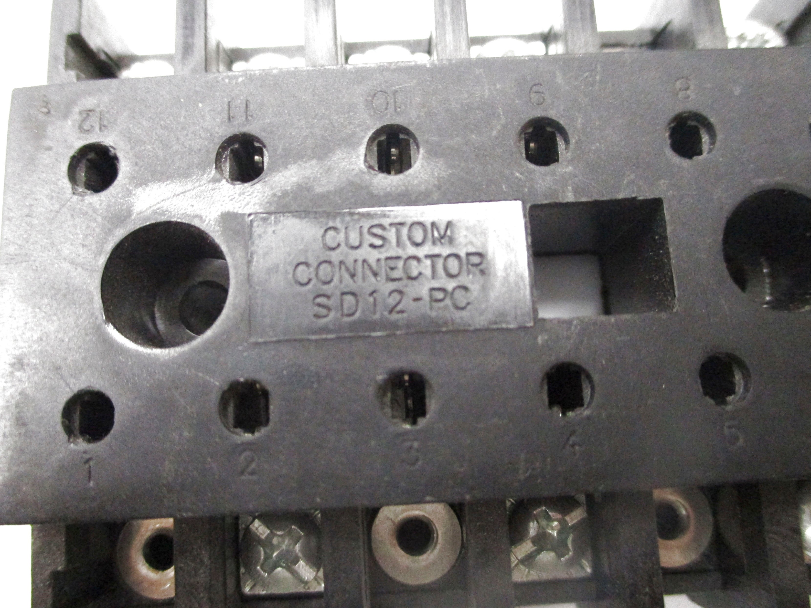 CUSTOM CONNECTOR SD12-PC UNMP