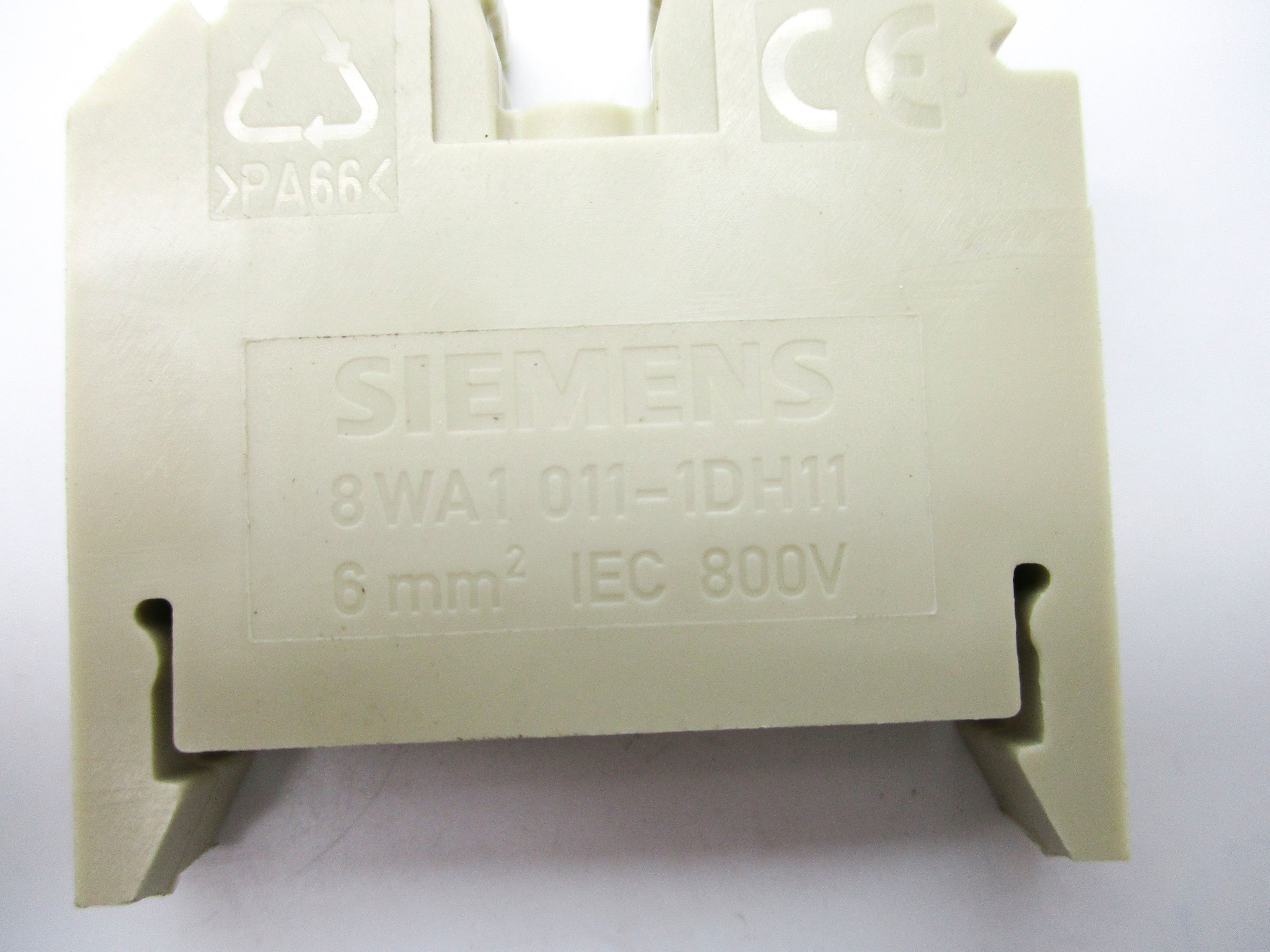 SIEMENS 8WA1011-1DH11 800V NSNP