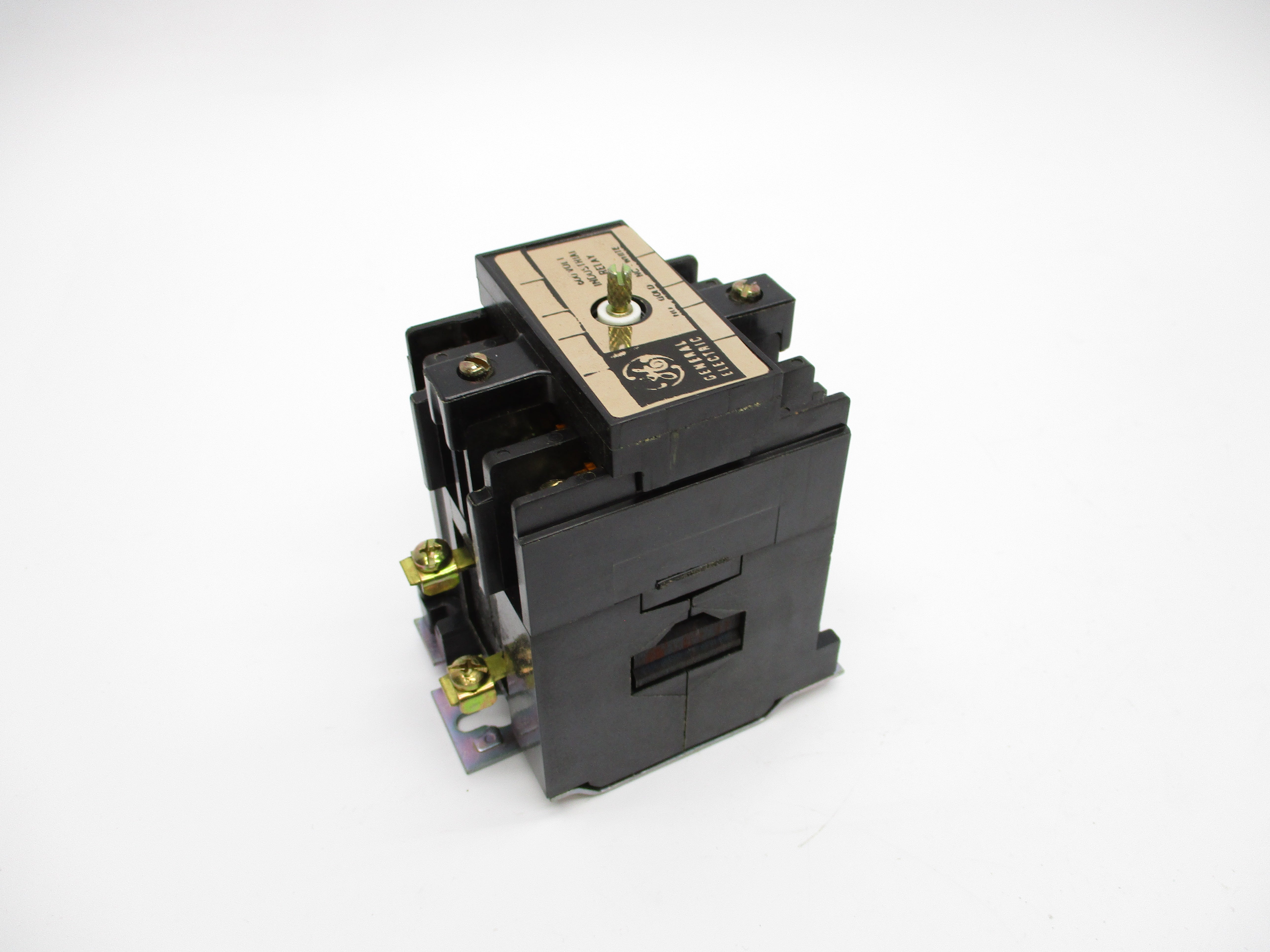 GENERAL ELECTRIC CR120B04002 110/120V 10A NSMP