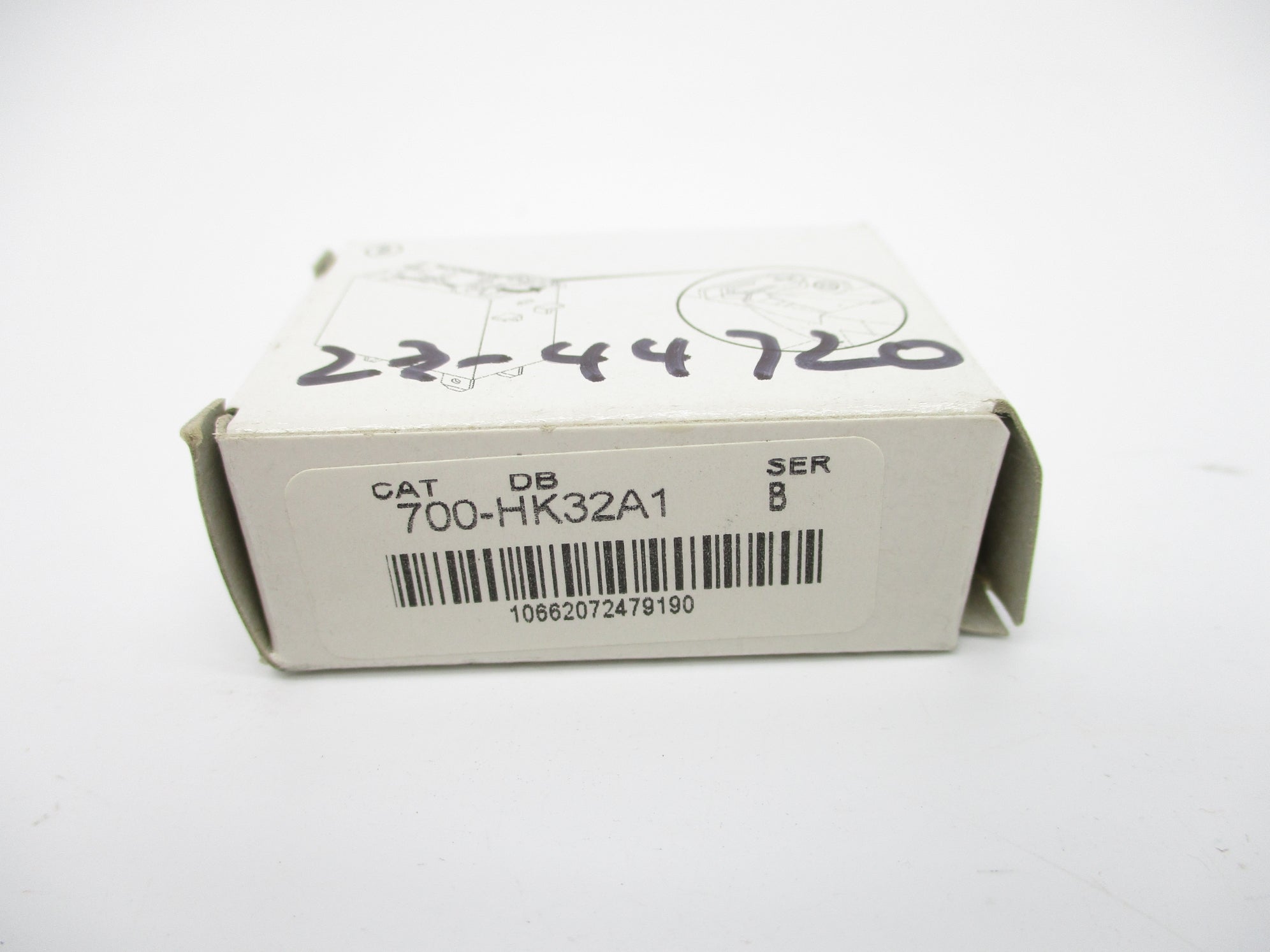 INDUSTRIAL SPARE PART 700-HK32A1 SER. B 120VAC 8A (WH) NSMP