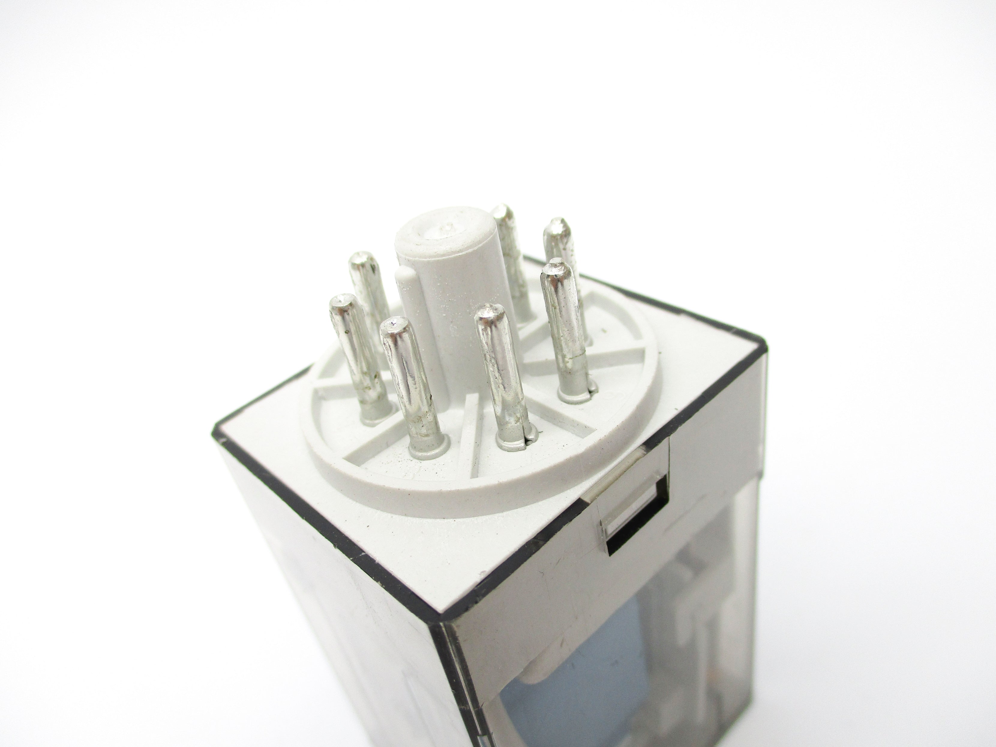 INDUSTRIAL SPARE PART 700-HA32Z12 SER. D 12VDC 10A NSNP