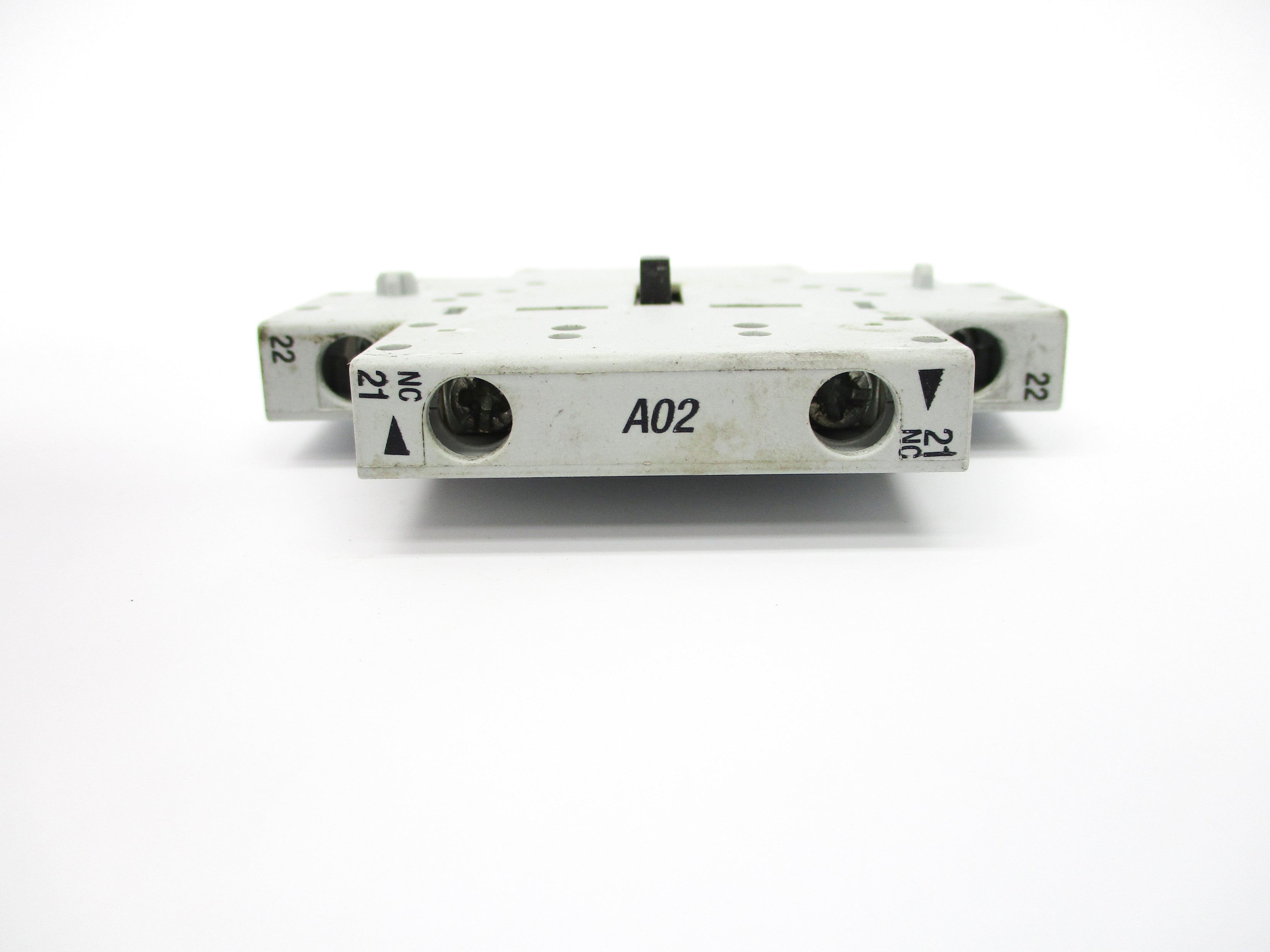 ALLEN BRADLEY 100-MCA02 SER. B 690V 10A UNMP
