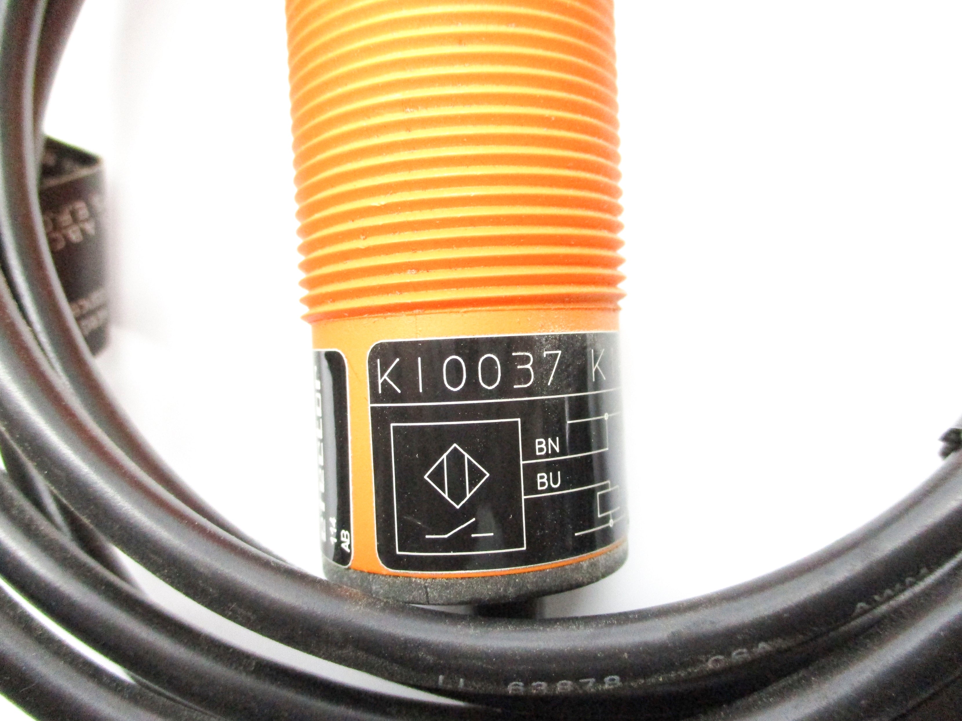 IFM EFECTOR KI0037 KI-2015-AB0A 20-250VAC NSMP