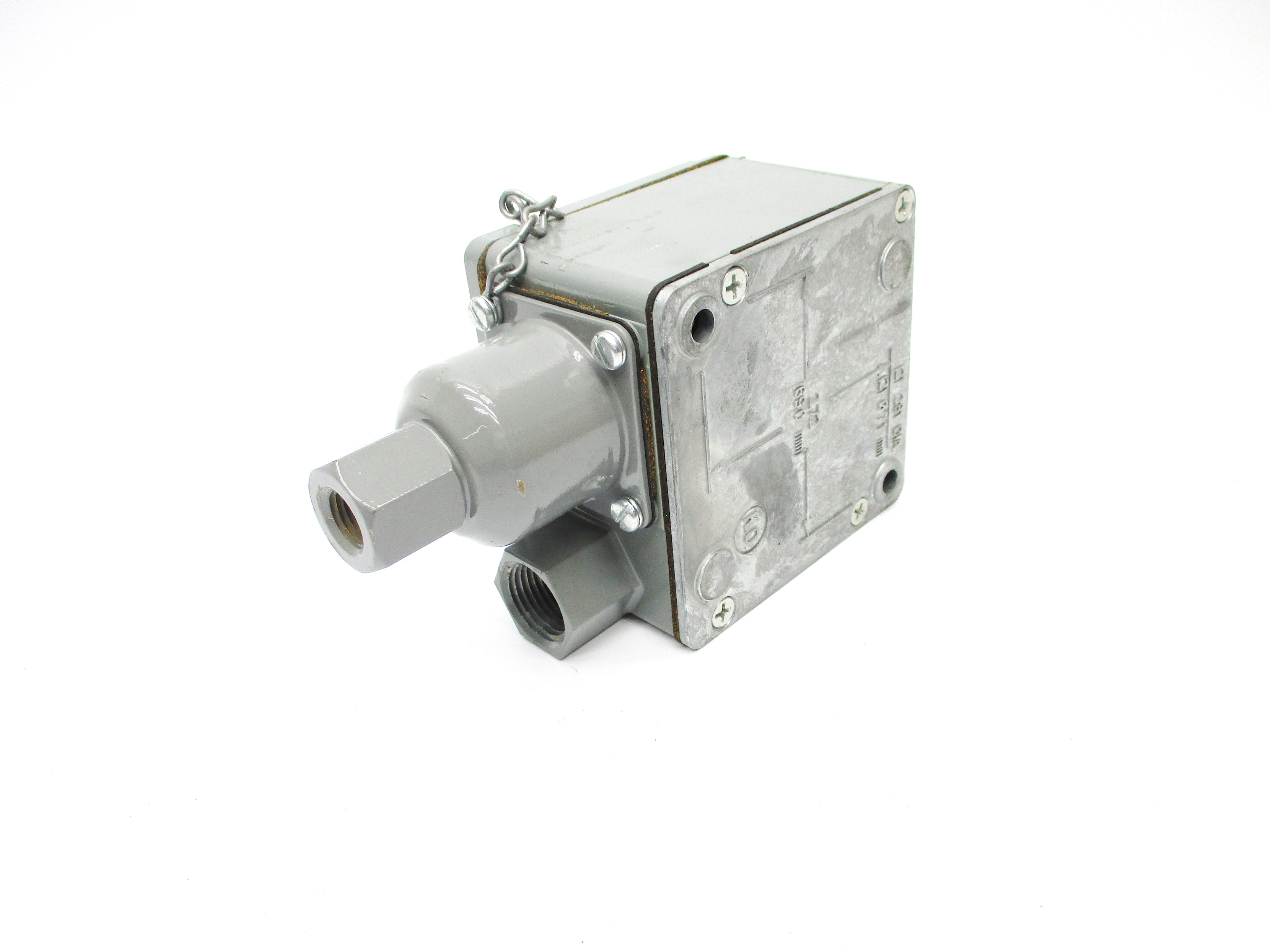 INDUSTRIAL SPARE PART 836T-T253JX40 SER. A 12-150PSI NSNP