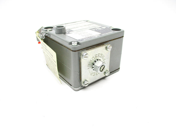 ALLEN BRADLEY 836T-T301J SER. A 120-600VAC 60A 70-1000PSI NSNP