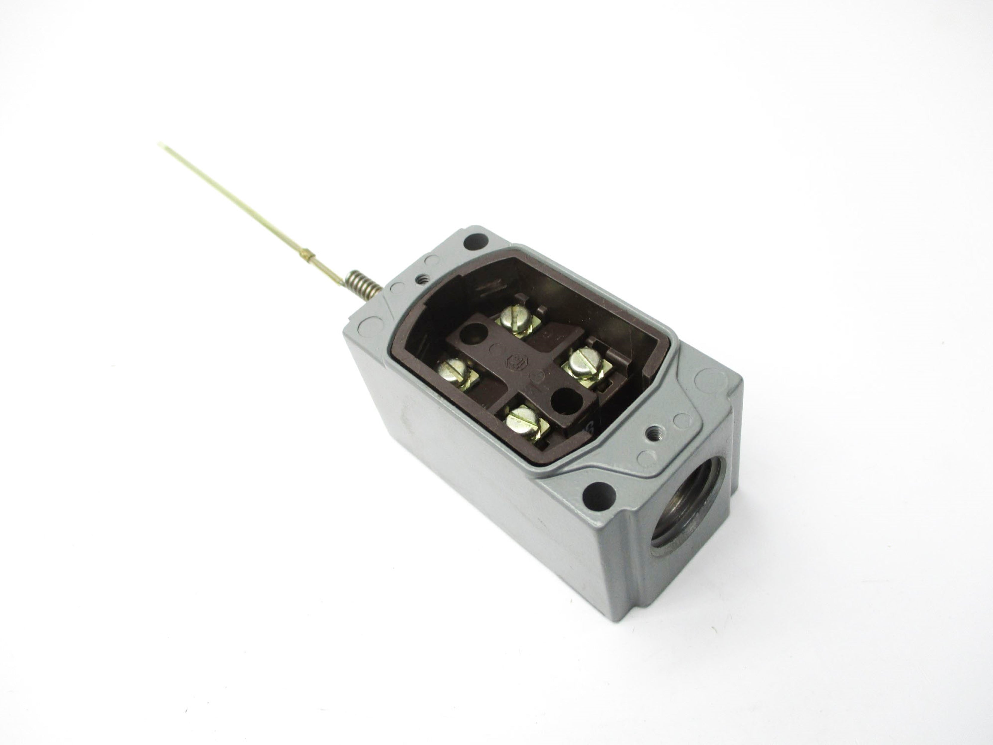 INDUSTRIAL SPARE PART 802T-CW SER. C 120-600VAC 60A (BK/YL) NSMP