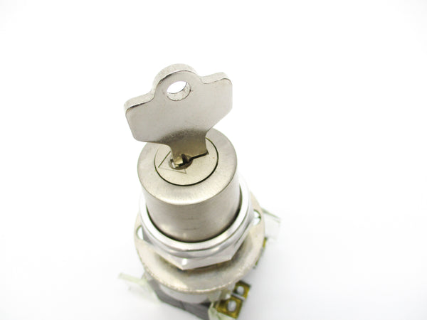 ALLEN BRADLEY 800T-J44B SER. T (WH) NSMP