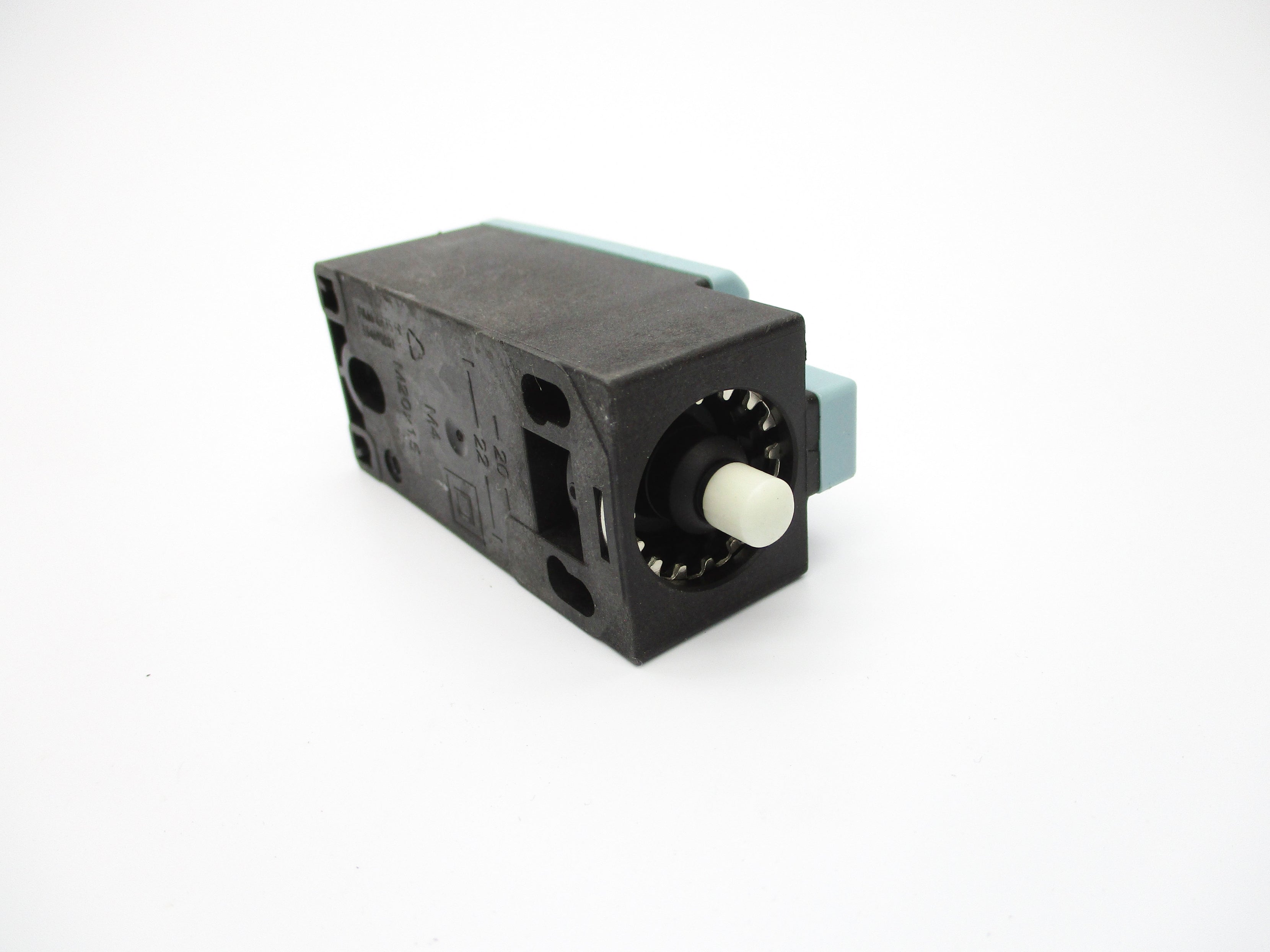 SIEMENS 3SE5232-0LC05 240V 6A NSNP