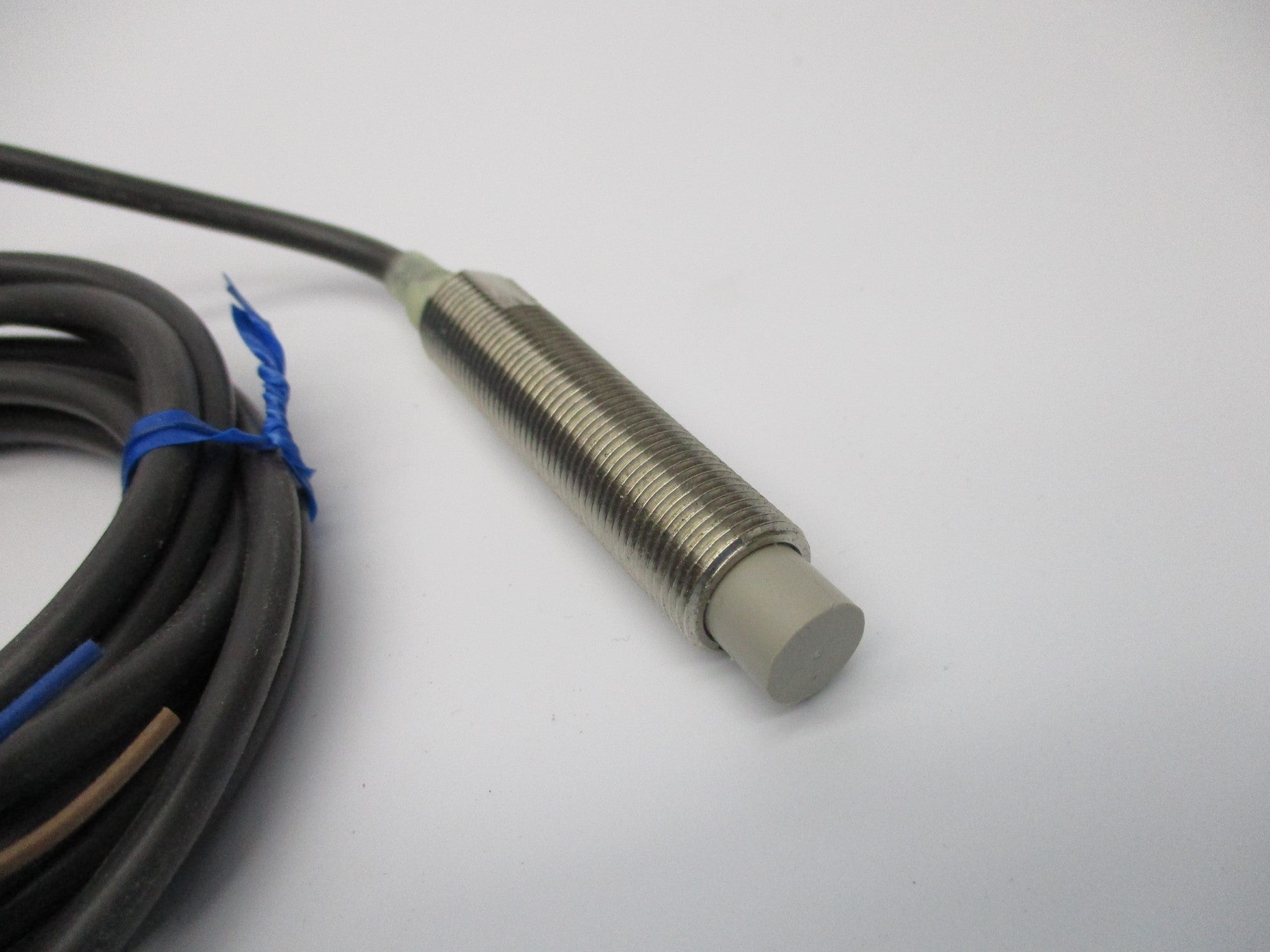 OMRON E2E2-X5MB1 2M NSMP