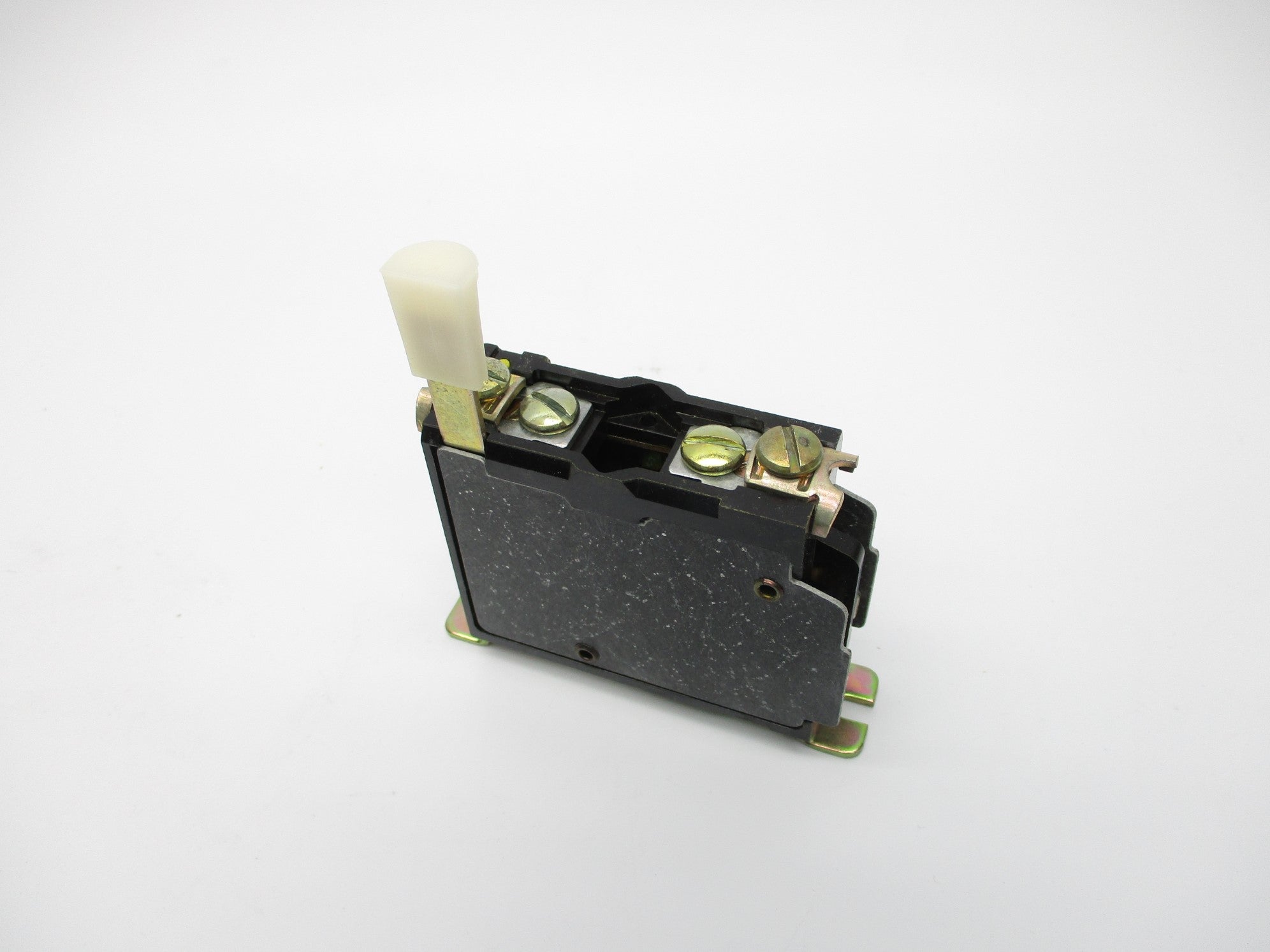 ALLEN BRADLEY 592-BOV4 SER. B 600VAC 40A (BK/YL) NSMP