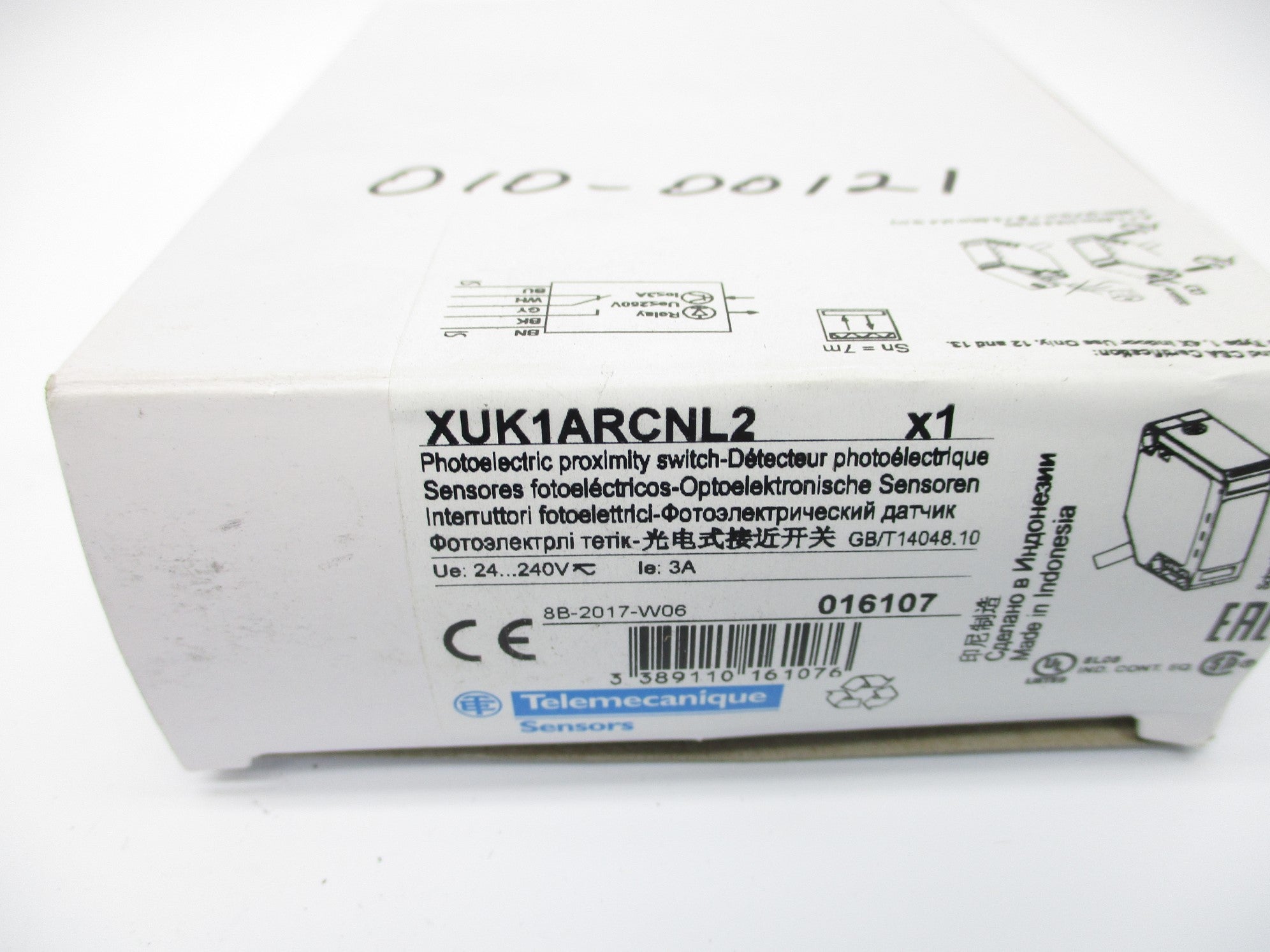 TELEMECANIQUE XUK1ARCNL2 24-240V 3A NSMP