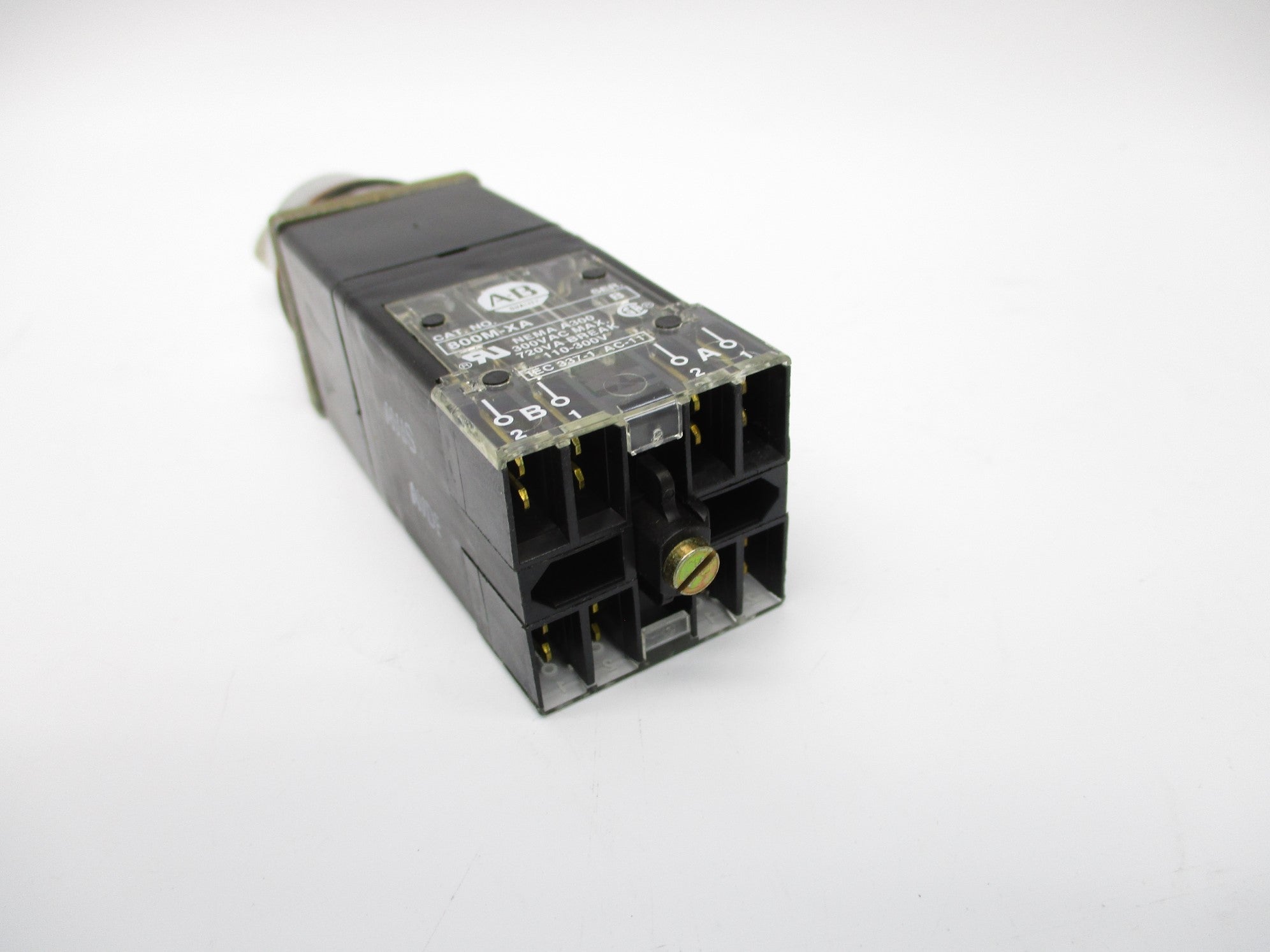 ALLEN BRADLEY 800MR-H33BB SER. C (WH) NSMP