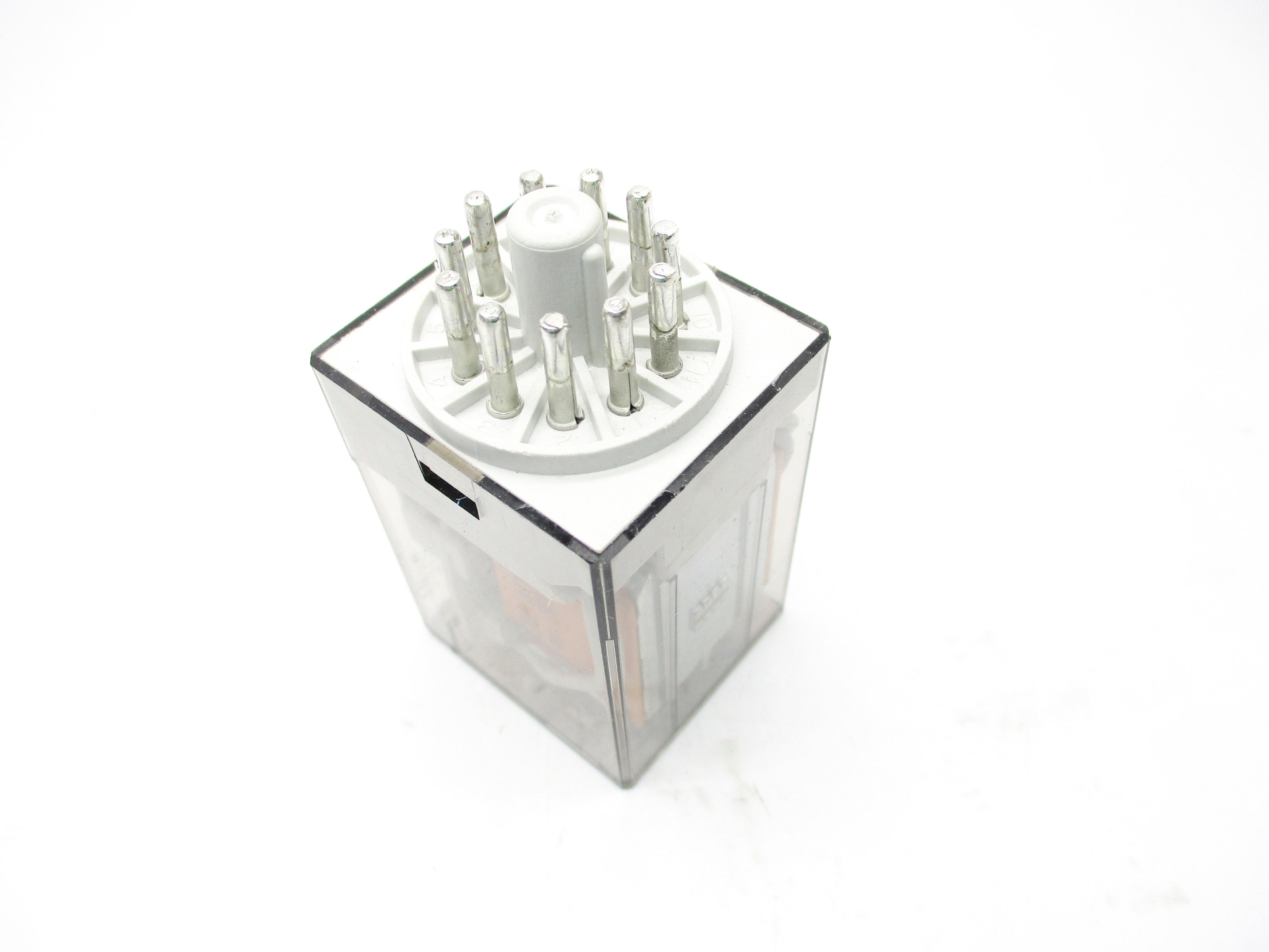 INDUSTRIAL SPARE PART 700-HAX3A1 SER. D 5A 120VAC (WH) NSMP