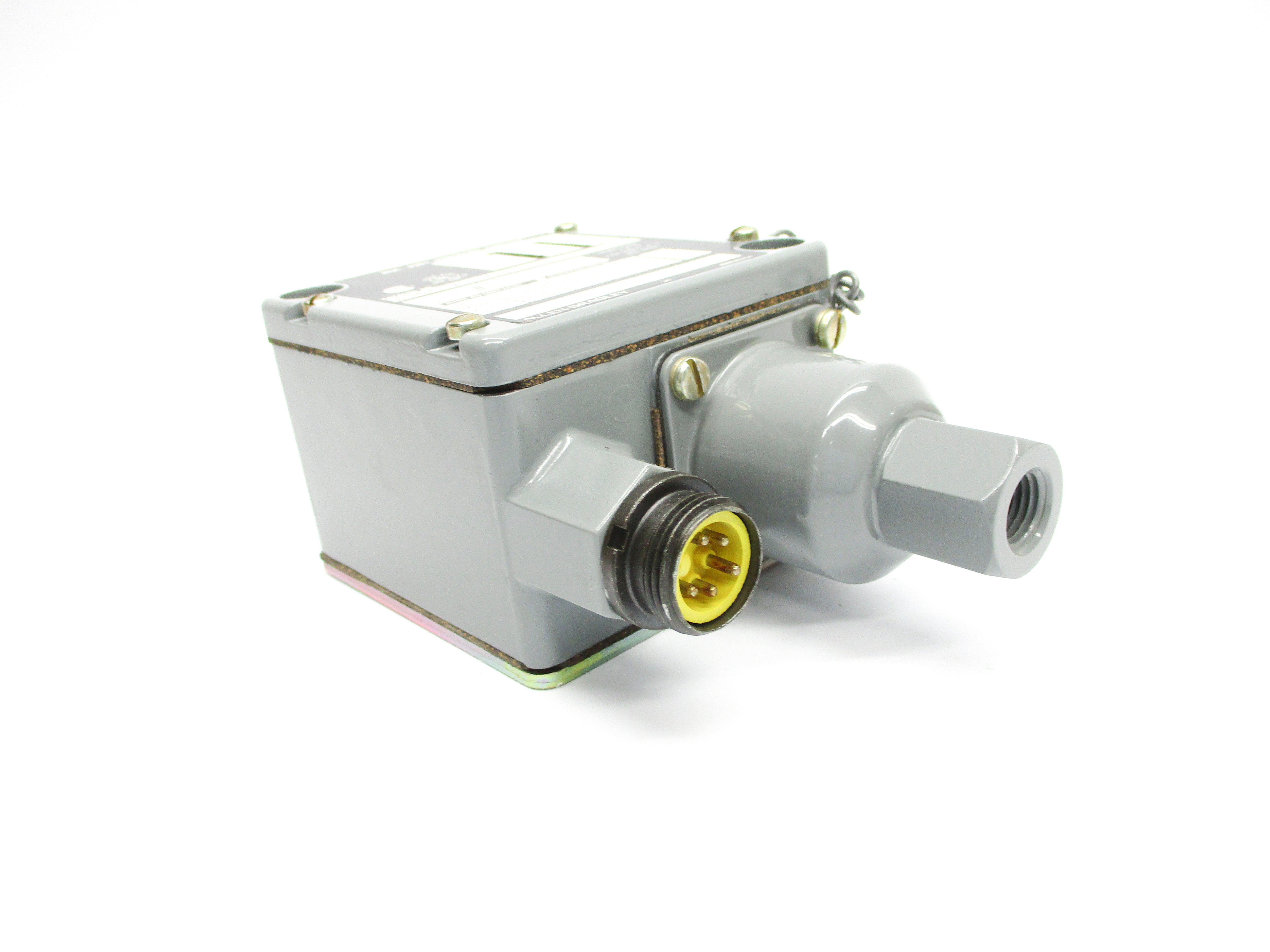 INDUSTRIAL SPARE PART 836T-T253JX20 SER. A 12-150PSI (BR/WH) NSMP