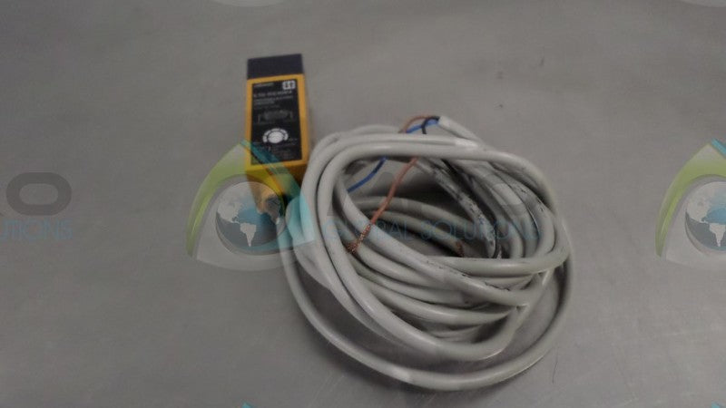 OMRON E3S-DS30B4 PHOTOELECTRIC SWITCH UNMP