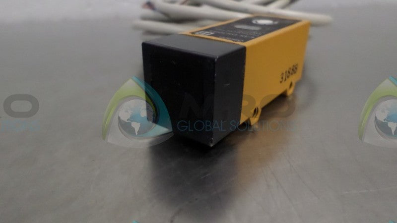 OMRON E3S-DS30B4 PHOTOELECTRIC SWITCH UNMP