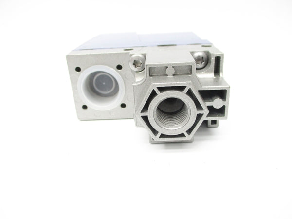 TELEMECANIQUE XMLB010A2S11 NSNP