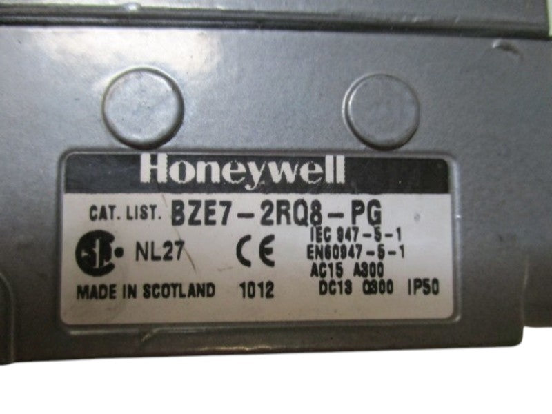 HONEYWELL BZE7-2RQ8-PG LIMIT SWITCH (GREY)  NSNP
