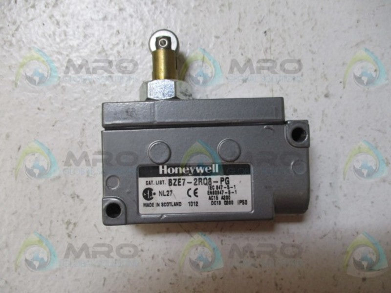 HONEYWELL BZE7-2RQ8-PG LIMIT SWITCH (GREY)  NSNP