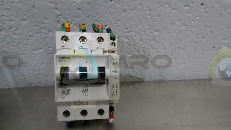 SIEMENS 5SX2332-7 CIRCUIT BREAKER 32A UNMP