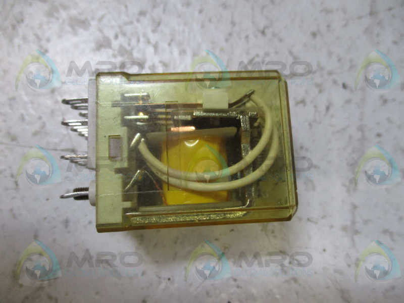 IDEC RY4S-U 120VAC *USED*