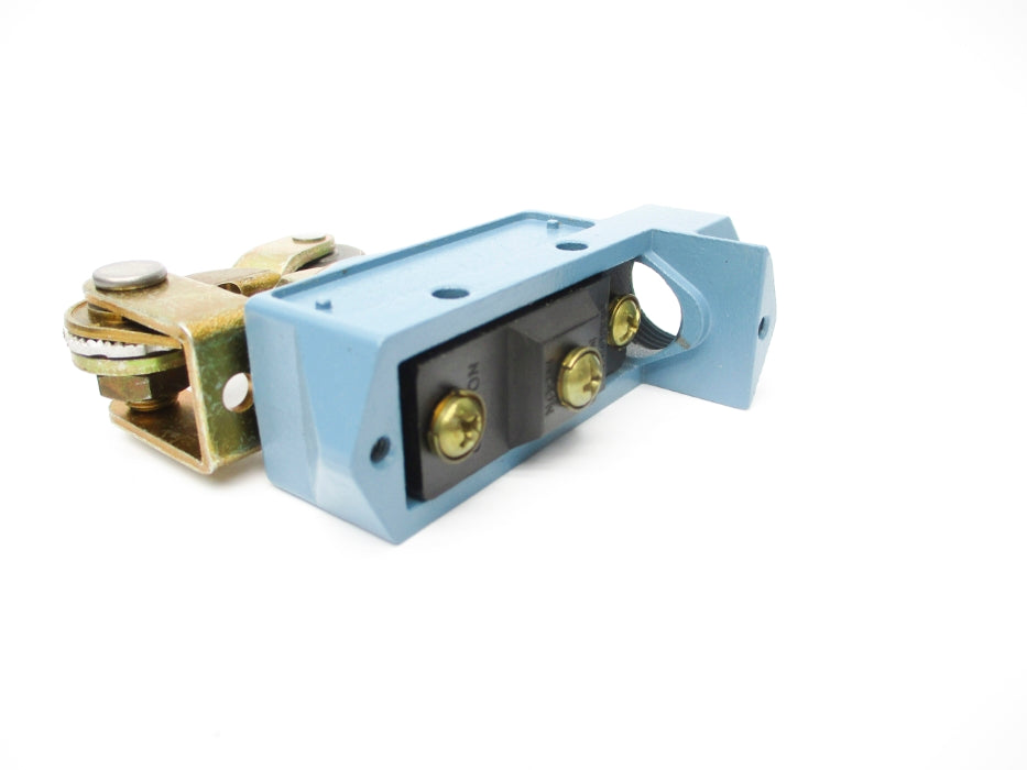 MICRO SWITCH BZE6-2RQ2 600VAC 2A (AS PICTURED) NSNP