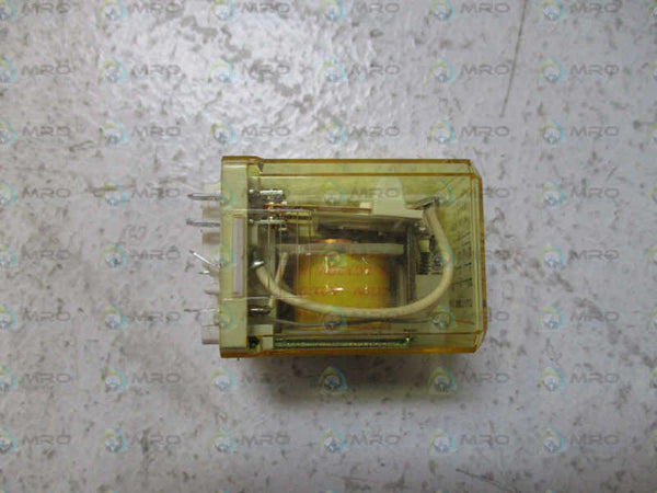 IDEC RR3B-UL RELAY 120VAC UNMP