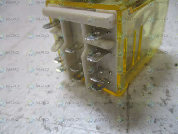 IDEC RR3B-UL RELAY 120VAC UNMP