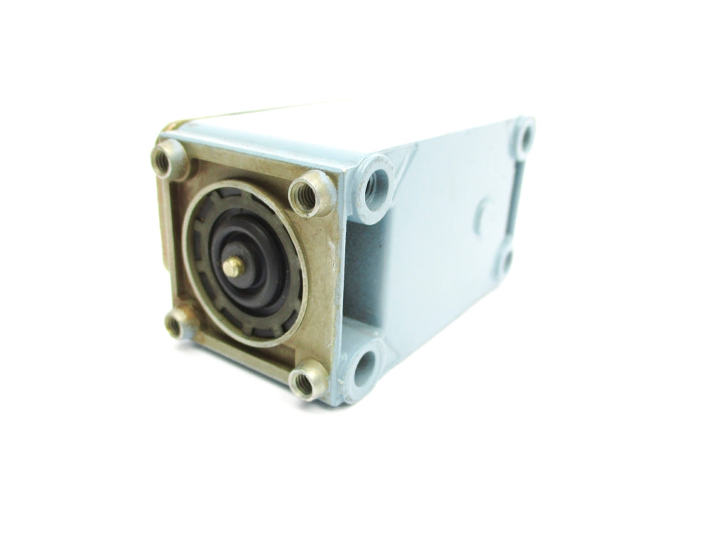 TELEMECANIQUE XC2-JC 500V 3A NSNP