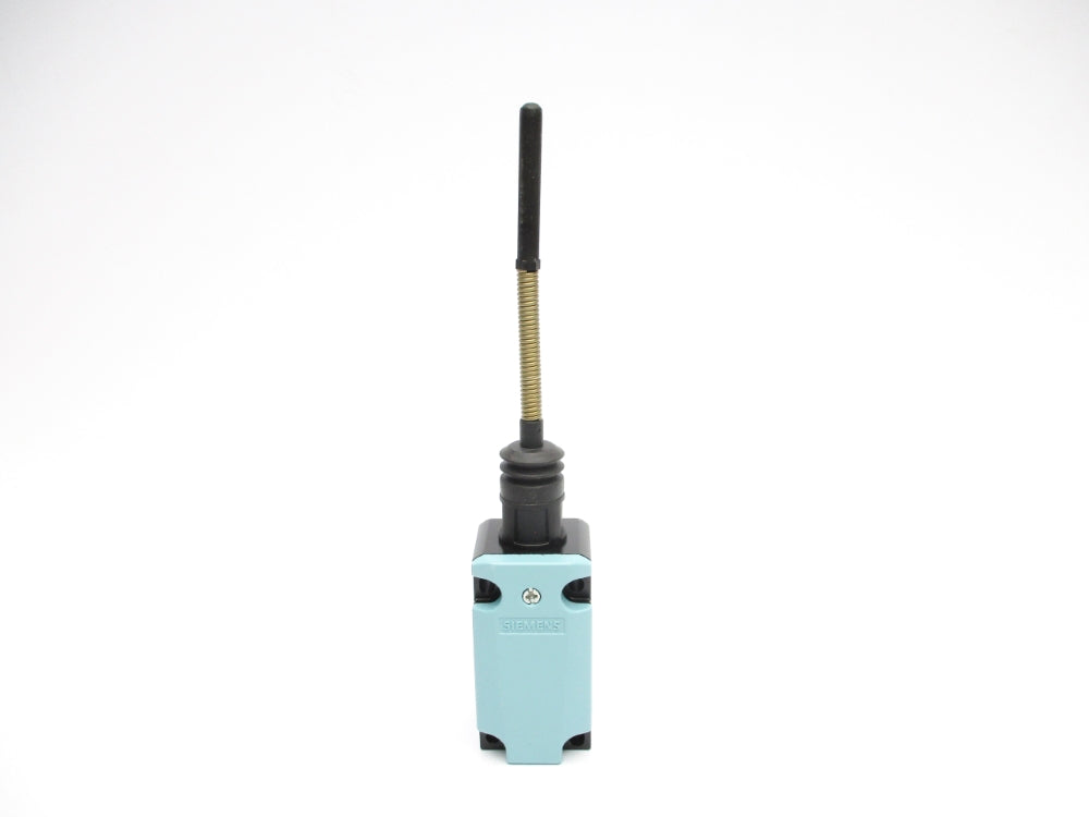 SIEMENS 3SE5112-0CR01 230V 3A NSNP