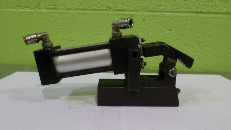 MEAD DM-112X1.5000FB CYLINDER UNMP