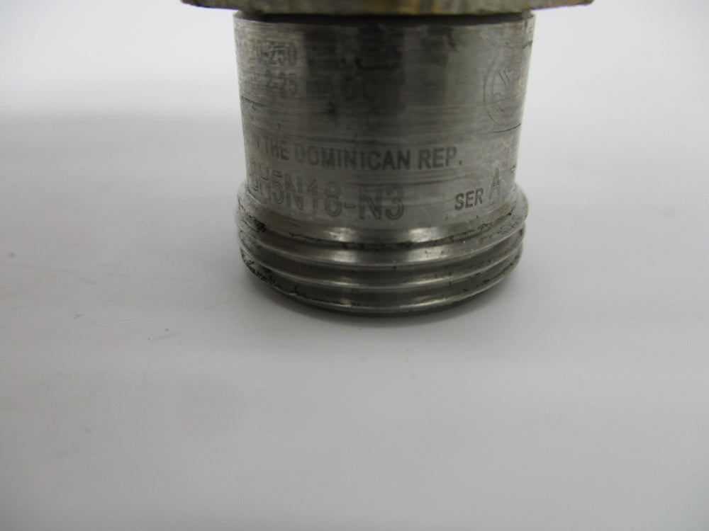 ALLEN BRADLEY 871TM-BH5N18-N3 SER. A UNMP