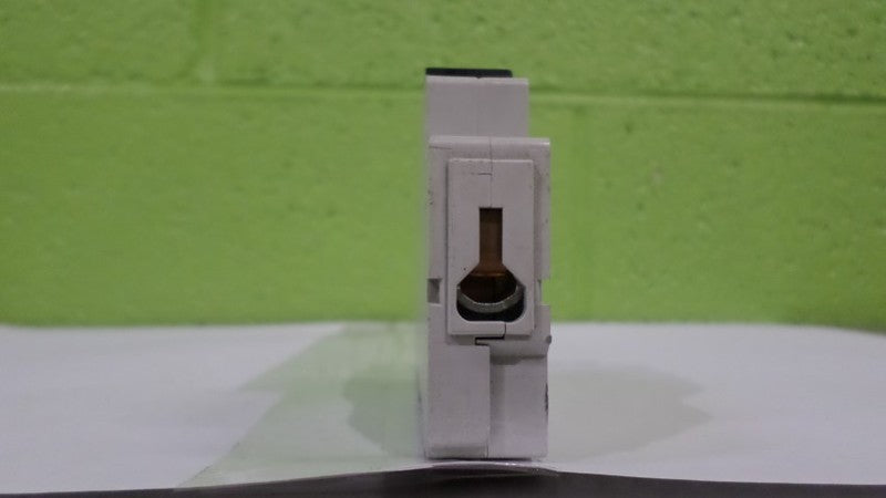 VYNCKIER C10 SERIES E 6000 230/400V 099/4100-000 CIRCUIT BREAKER UNMP