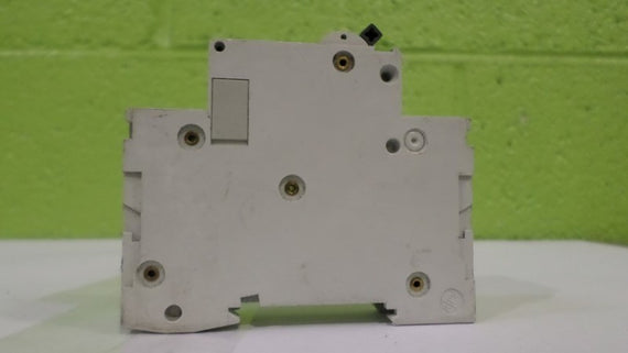 MERLIN GERIN 24403 CIRCUIT BREAKER 16A  UNMP