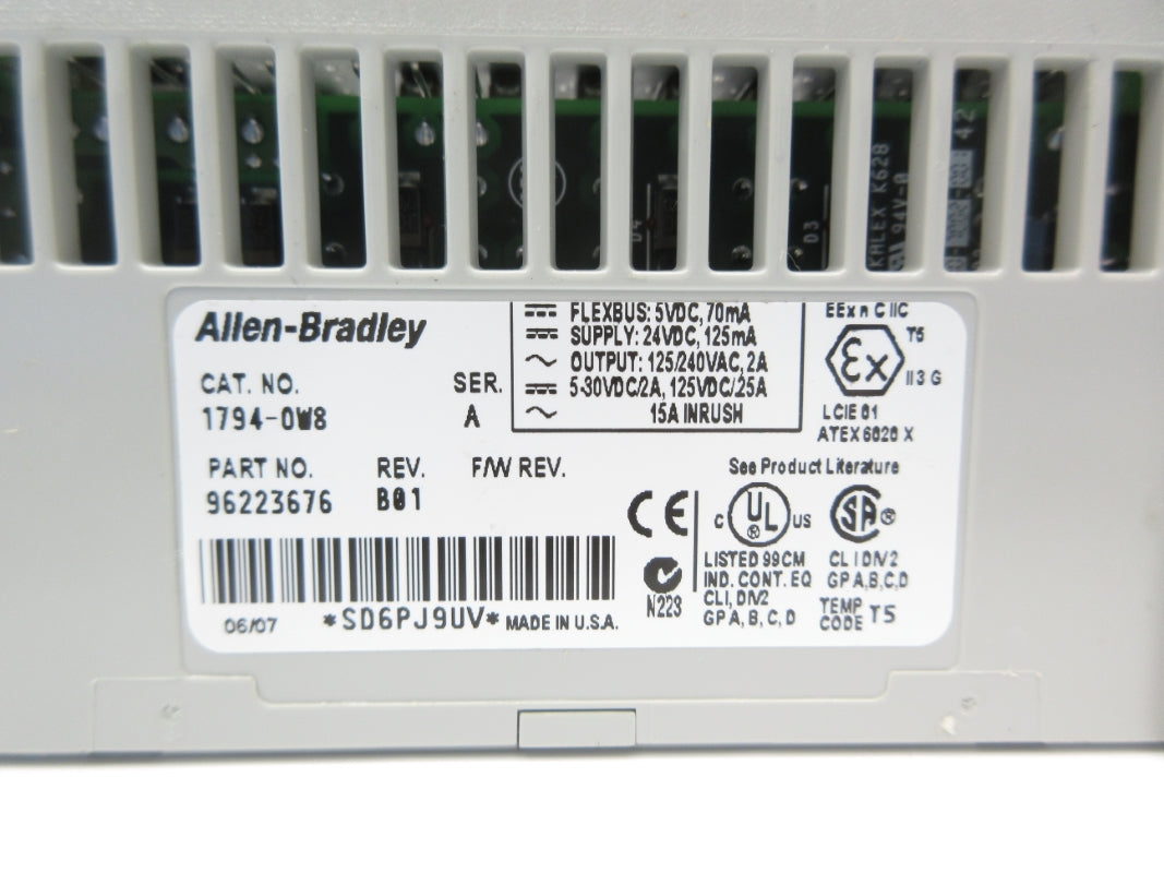 ALLEN BRADLEY 1794-OW8 SER. A 24VDC REV. B01 NSNP