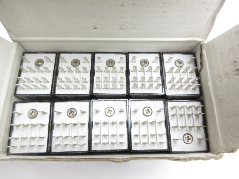 ALLEN BRADLEY 700-HC24Z24-99 SER. D 24VDC 7A (PKG OF 10) (WH) NSMP