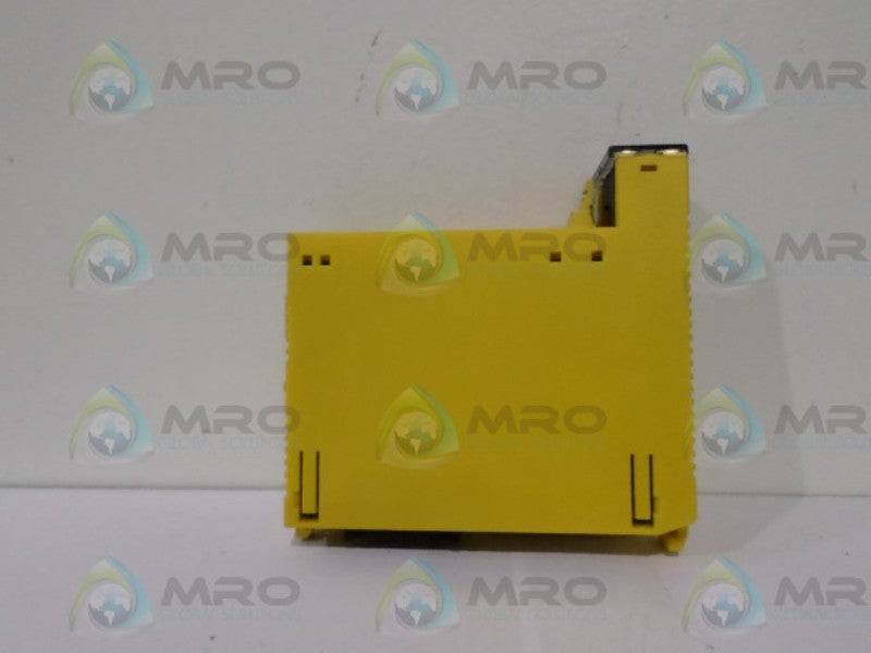 FANUC A03B-0807-C104 I/O MODULE (MISSING TERMINAL)  UNMP