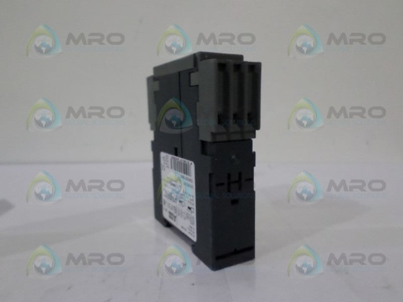 ABB 1SAR310011R0001 ELECTRONIC TIME RELAY  NSMP